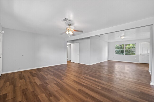 Building Photo - 4118 Sunflower St
