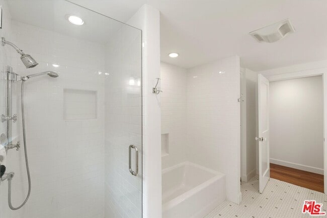 Building Photo - 1324 El Hito Cir