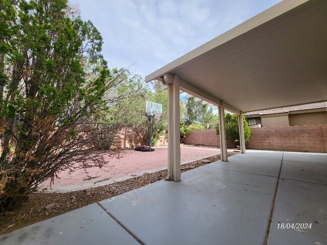 Building Photo - 4330 Mangrove Bay St