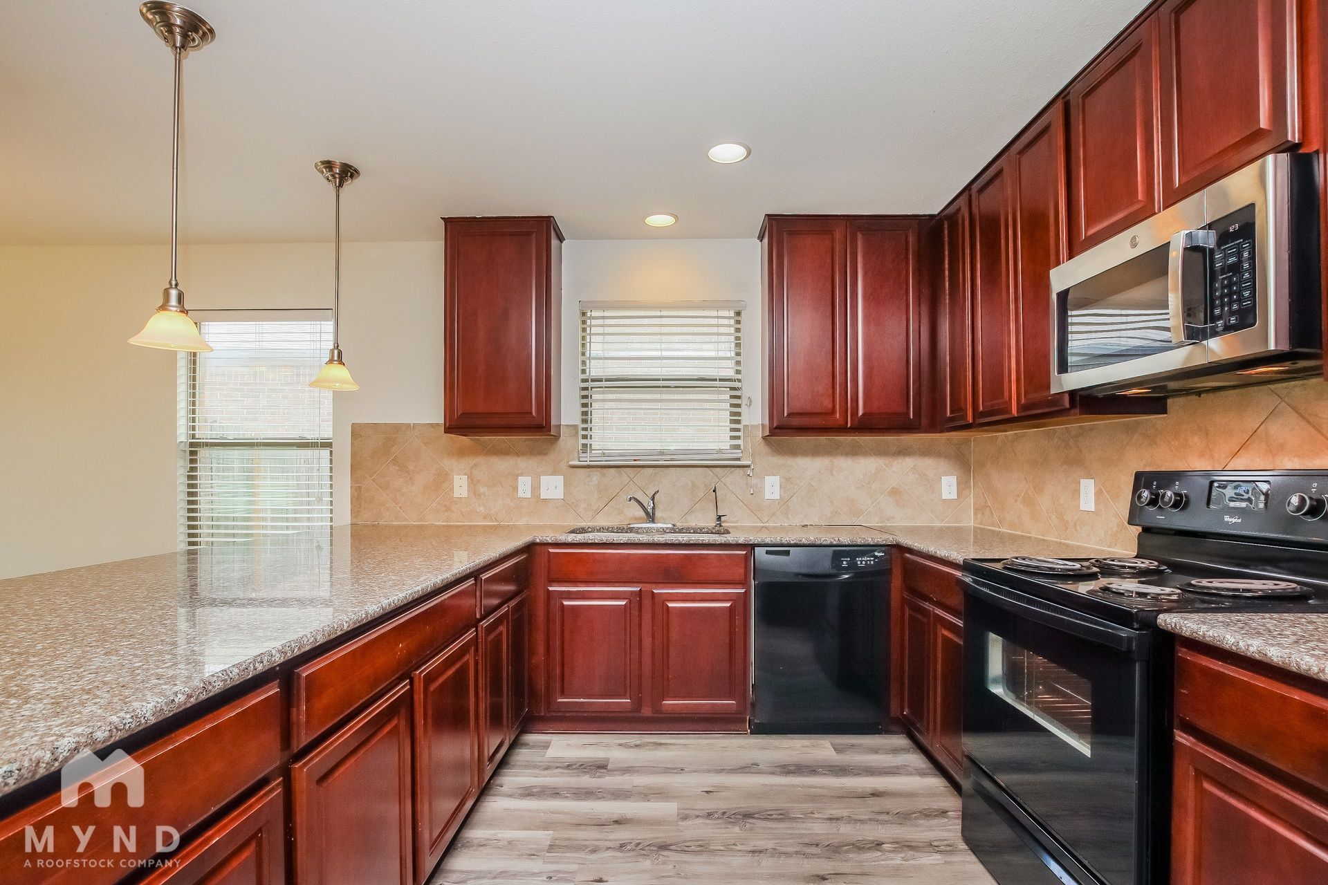 Building Photo - 940 Water Hyacinth Loop