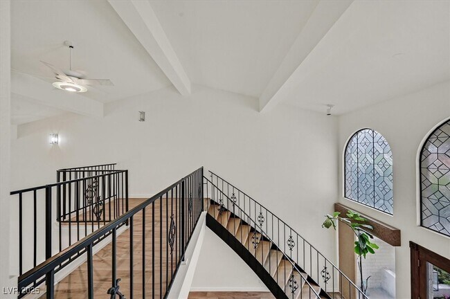 Building Photo - 3328 Plaza Del Paz