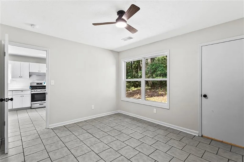 Building Photo - 176 Timber Creek Ln SW