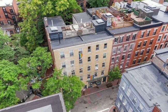 Building Photo - 58 Myrtle St