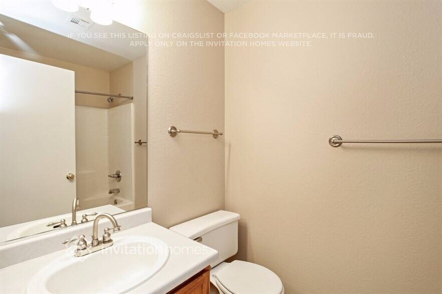 Building Photo - 653 Salt Flats Cir