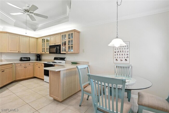 Building Photo - 7032 Pelican Bay Blvd