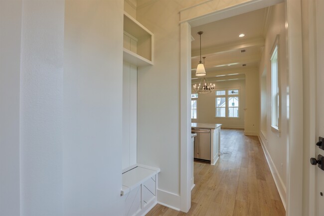 Building Photo - 4425 Grace Pk Trl