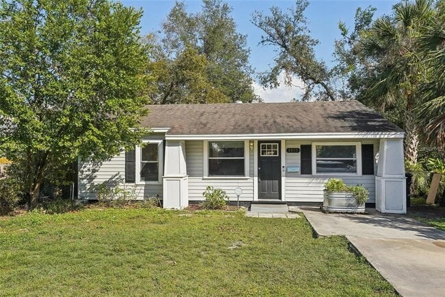 Building Photo - 3915 N Ola Ave