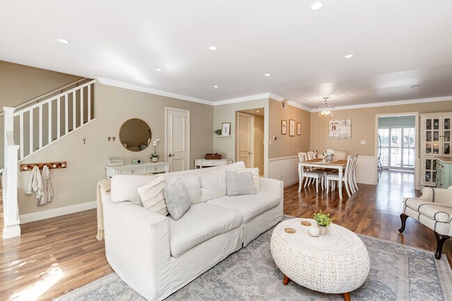 Building Photo - 4443 Saugus Ave