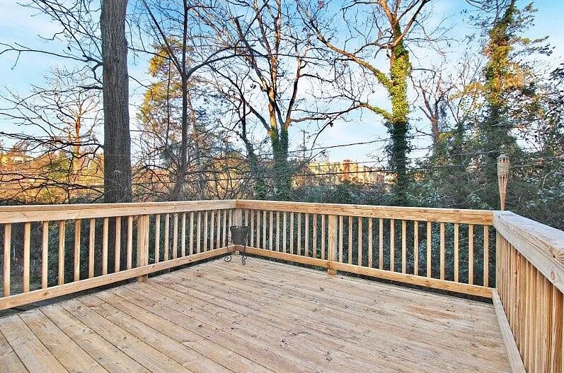 Building Photo - 427 Wakefield Dr