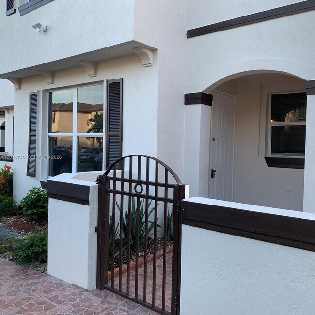 Building Photo - 8625 SW 152nd Ave