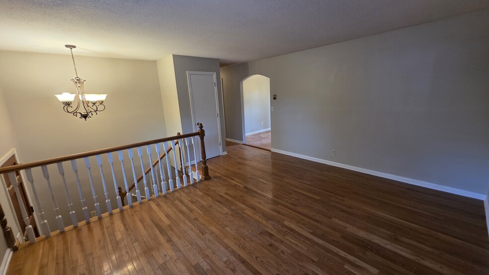 Great room - 4031 E Freedom Cir