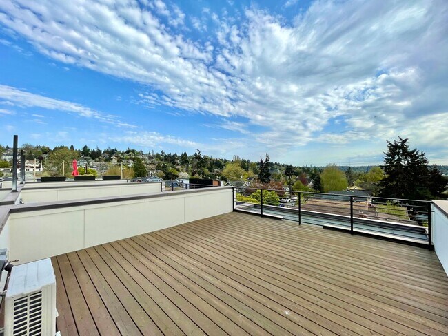 Building Photo - Great Townhome for rent