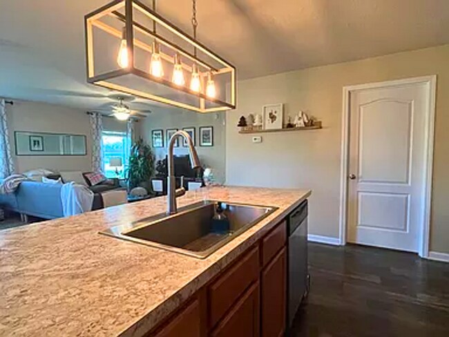 Building Photo - Picture-Perfect 3BR/2BA Lakefront Home in ...