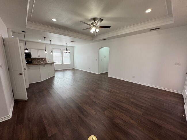 Building Photo - 7309 Bellini St