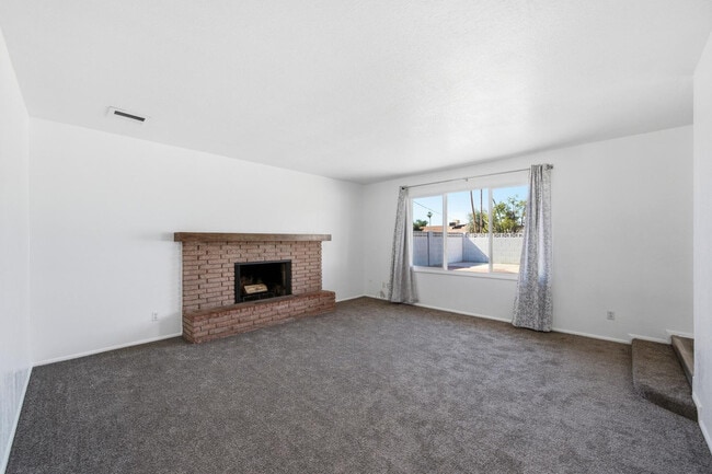Building Photo - 124 E Minton Dr