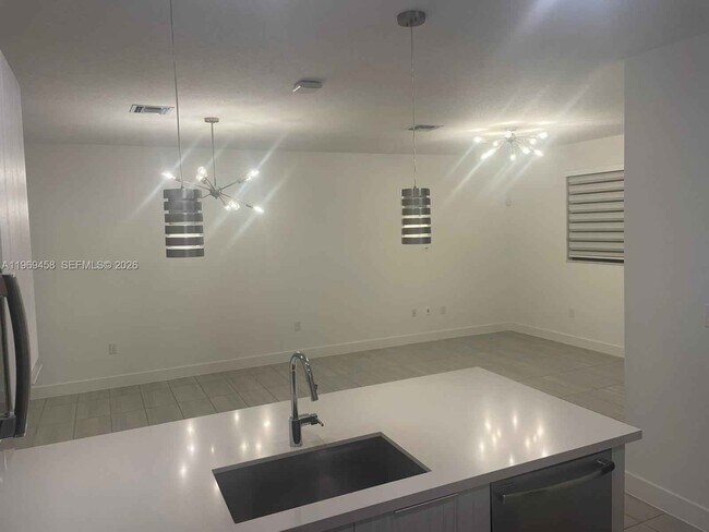 Building Photo - 10445 NW 81st Terrace