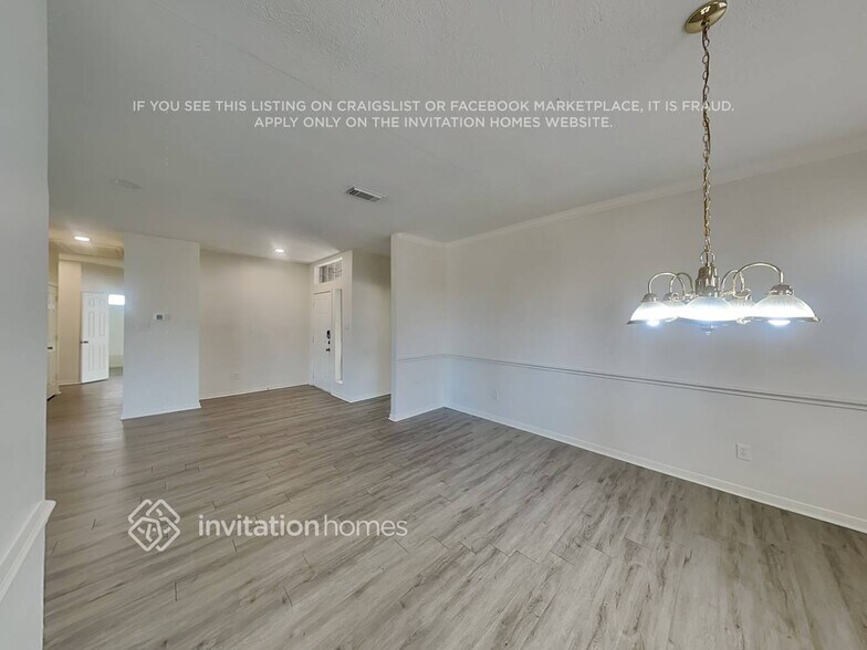 Building Photo - 22826 Tara Way Dr