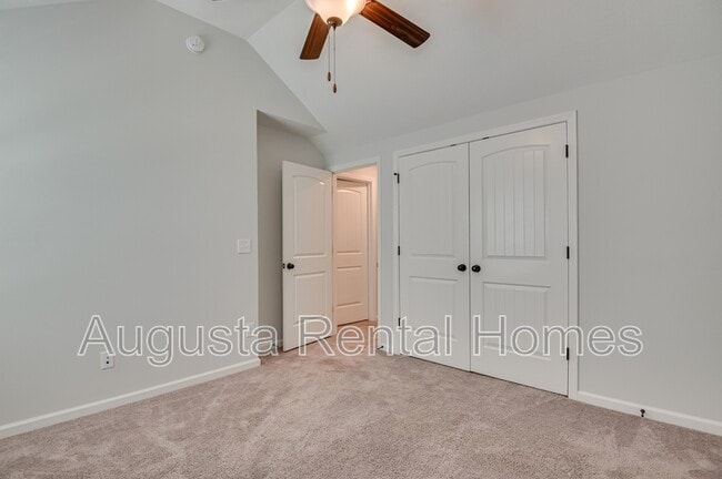 Building Photo - 638 Jensen Ln