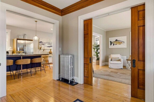 Building Photo - 115 Court St