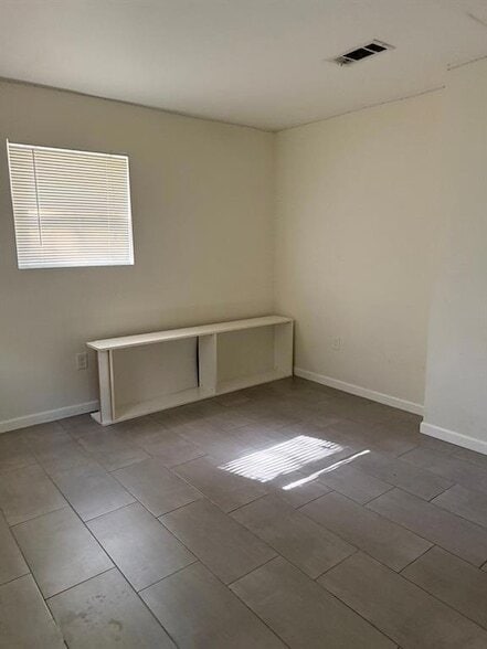 Building Photo - 133 LA-1077