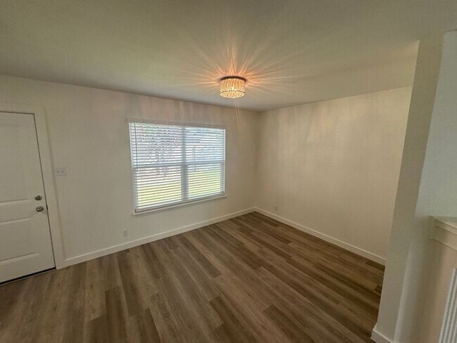 Building Photo - Beautiful Two-Story Leander Home with Dual...