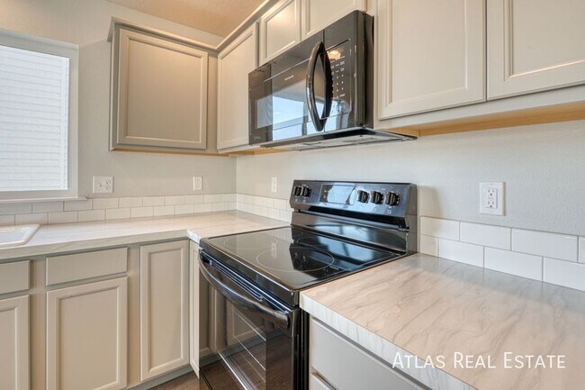 Building Photo - 12665 Lignite Dr