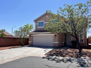 Building Photo - Cul-de-Sac Gated Community / Gated Communi...