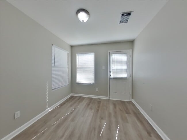 Building Photo - 614 Harpswell Ln