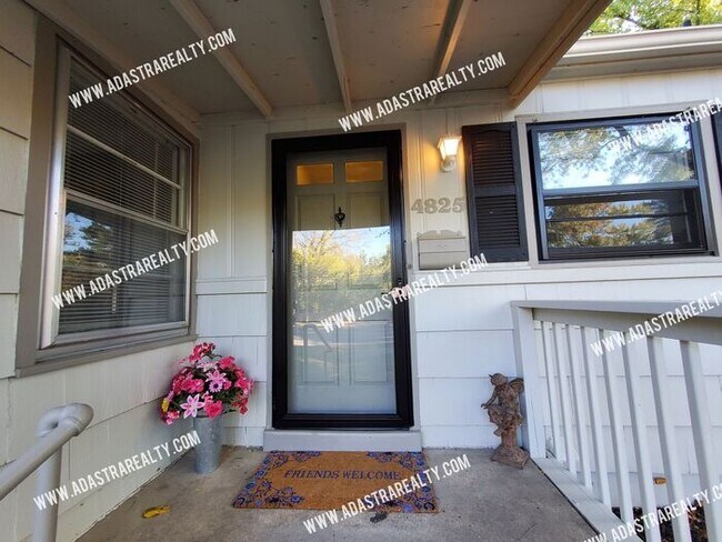Building Photo - 4 Bedroom 2 Bath Ranch in Prairie Village-Coming SOON!!