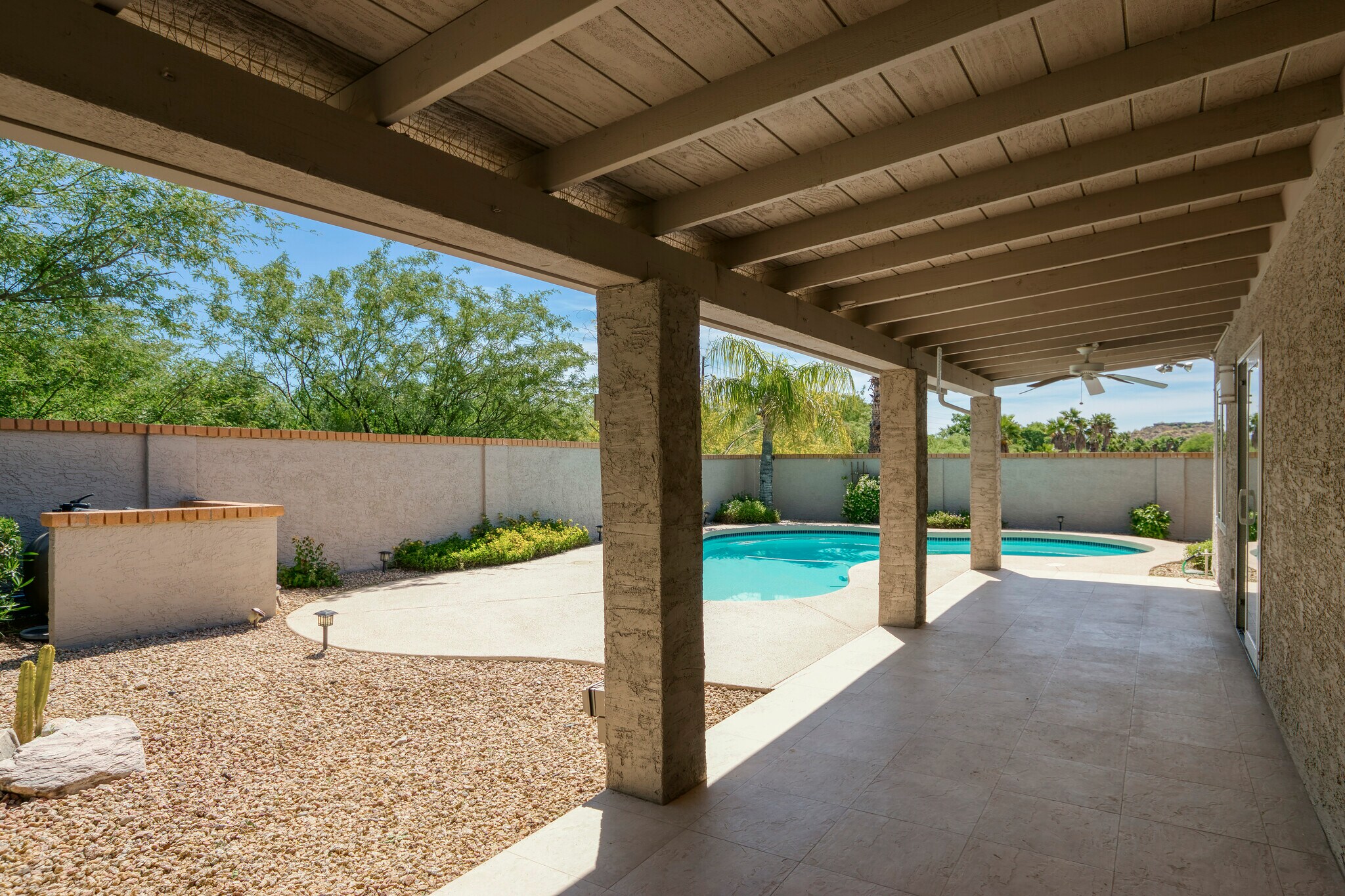 Building Photo - 14481 N Kings Way