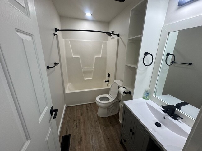 Building Photo - 4308 Shadowmoss Ct