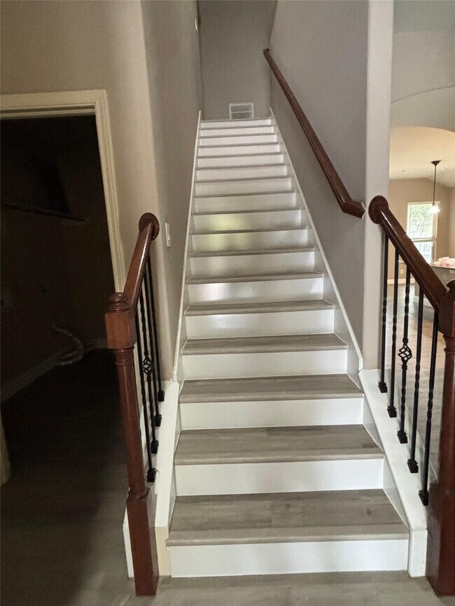 Building Photo - 26335 Fiona Sky Ln