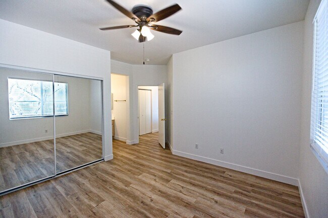 Building Photo - Beautiful One-story house in Summerlin