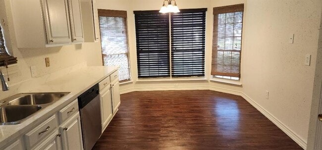 Building Photo - 22830 Indian Ridge Dr