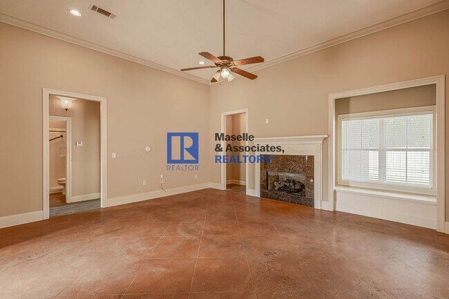 Building Photo - Beautiful 3 bedroom, 2 bathroom house in B...