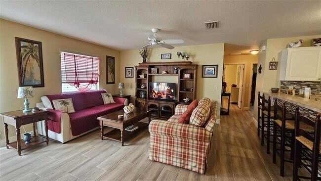 Building Photo - 2552 Red Cedar Ln