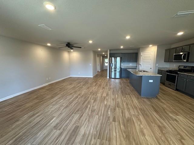 Building Photo - 2553 Windmere Dr E