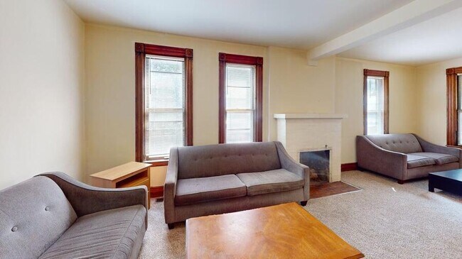 Building Photo - 319 Catherine St