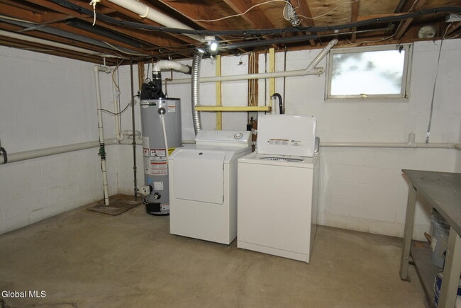Building Photo - 33 B Ledgewood Dr