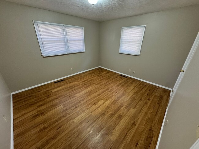 Building Photo - All Brick Home available NOW!