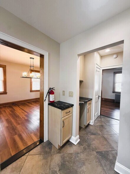 Building Photo - 23 Stein Ave