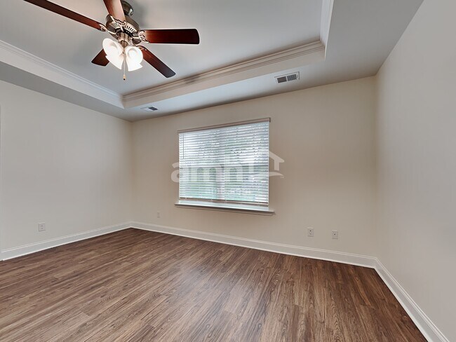 Building Photo - 1823 Produce Ln