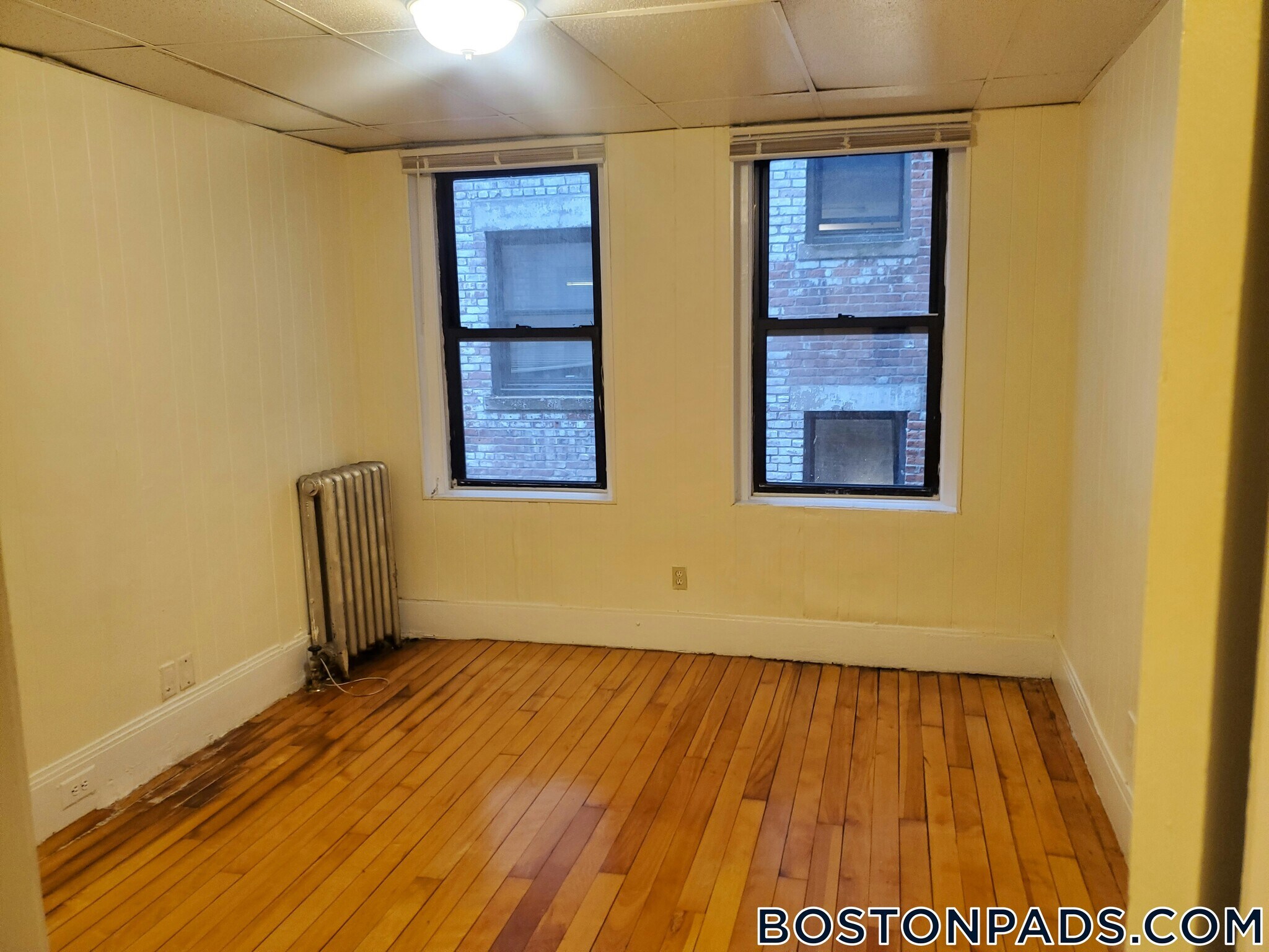 Building Photo - 437 Cambridge St