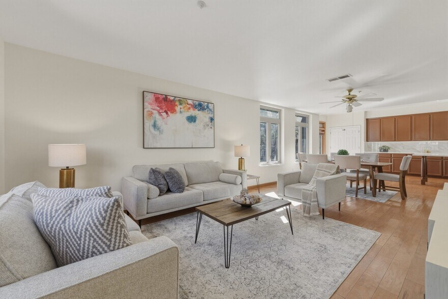 Building Photo - 1433 Jayhawk Ln