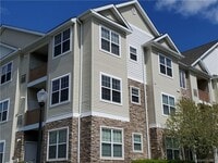 Building Photo - 934 Tower Ridge Cir