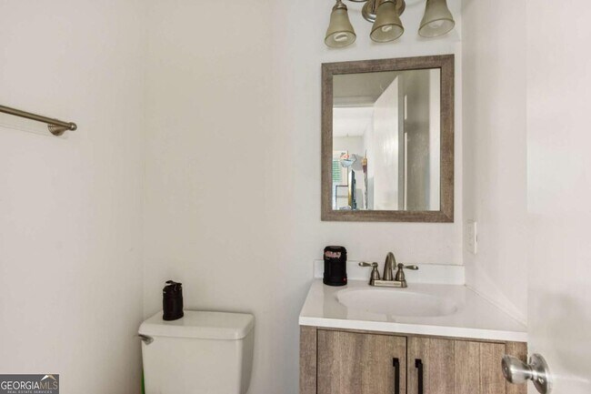 Building Photo - 125 St Andrews Ct