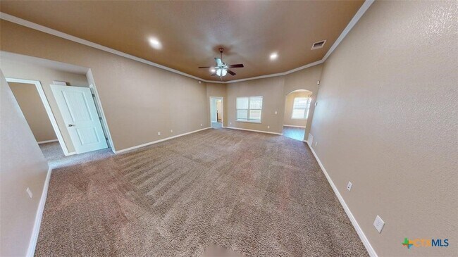 Building Photo - 307 Dober St