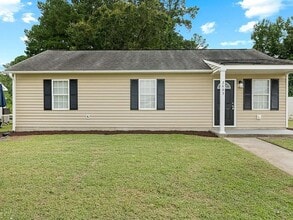Building Photo - 3 Bedroom House in Flagmarsh Hills