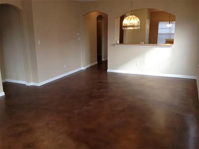 Building Photo - 133 Ashwood N