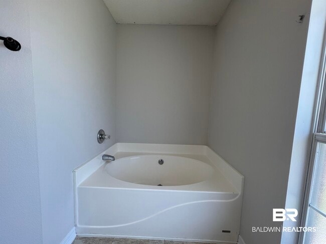 Building Photo - 154 Cypress Ln